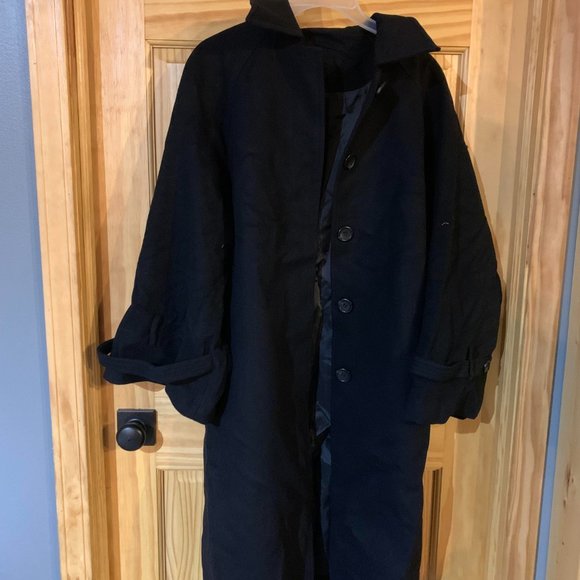 Gentle Herd Black Wool-Cashmere Coat - Picture 3 of 6